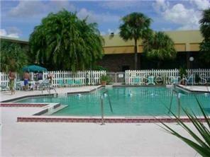 SANDLAKE COURTYARDS CONDO 5901/3515 UNIT 2091 - Residential