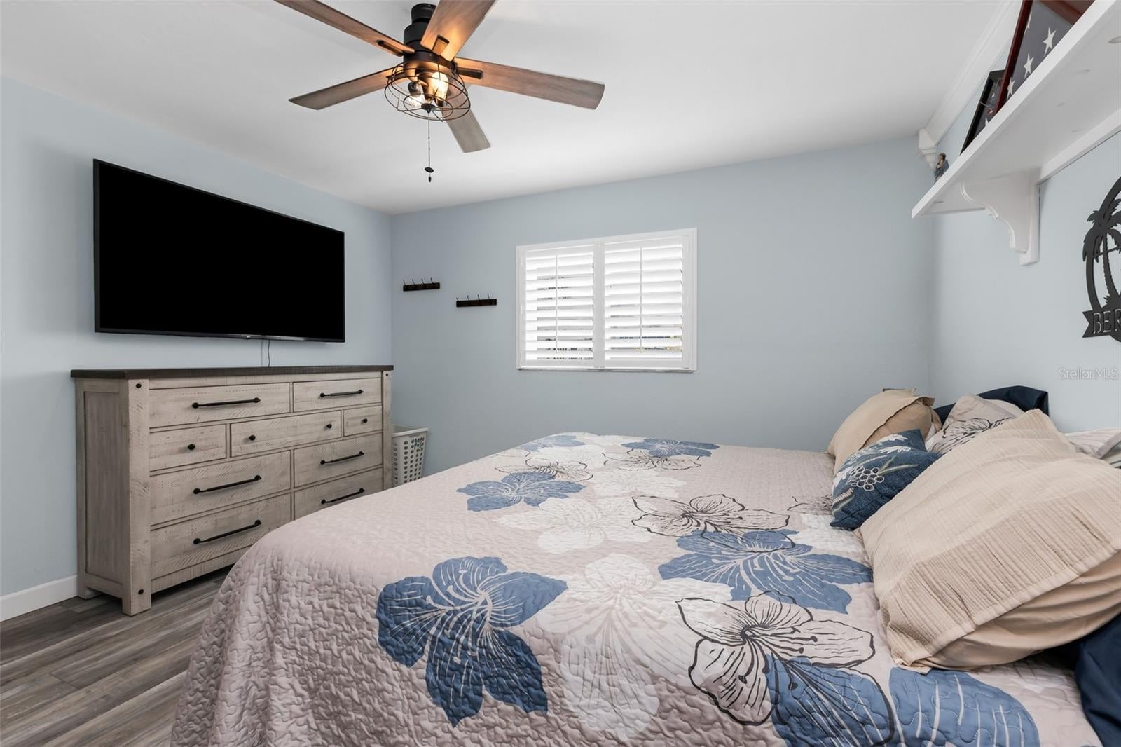 EGRET POINTE - Residential