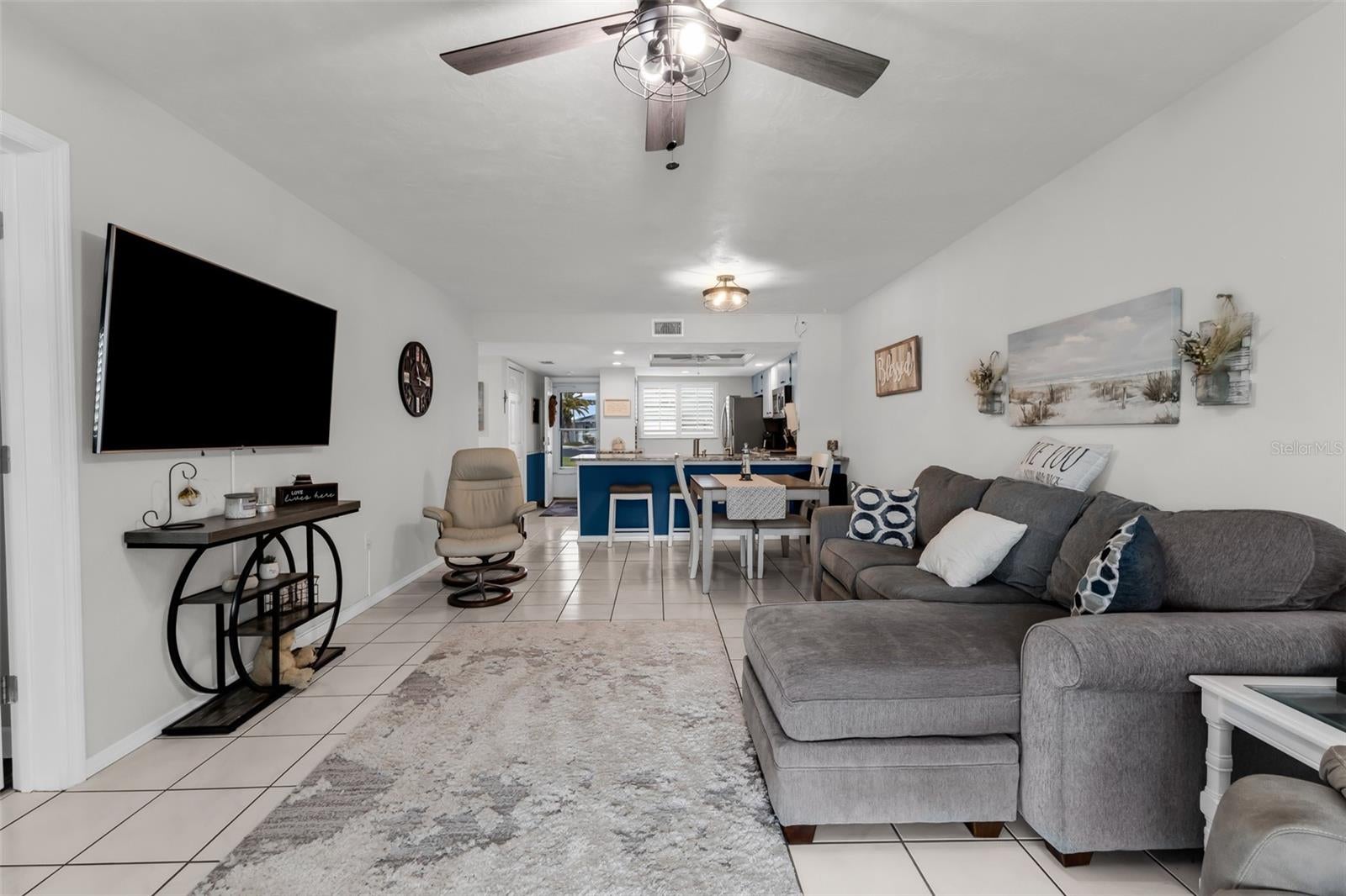 EGRET POINTE - Residential