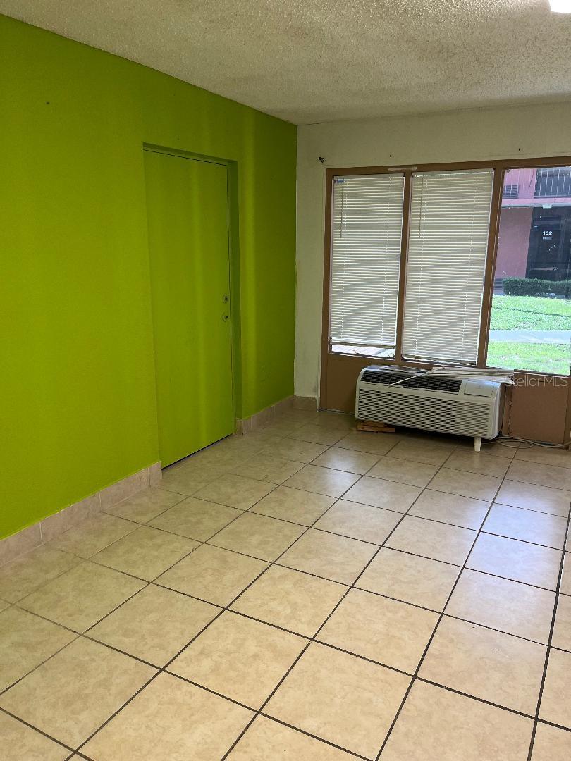 ALLIANCE CONDO - Residential