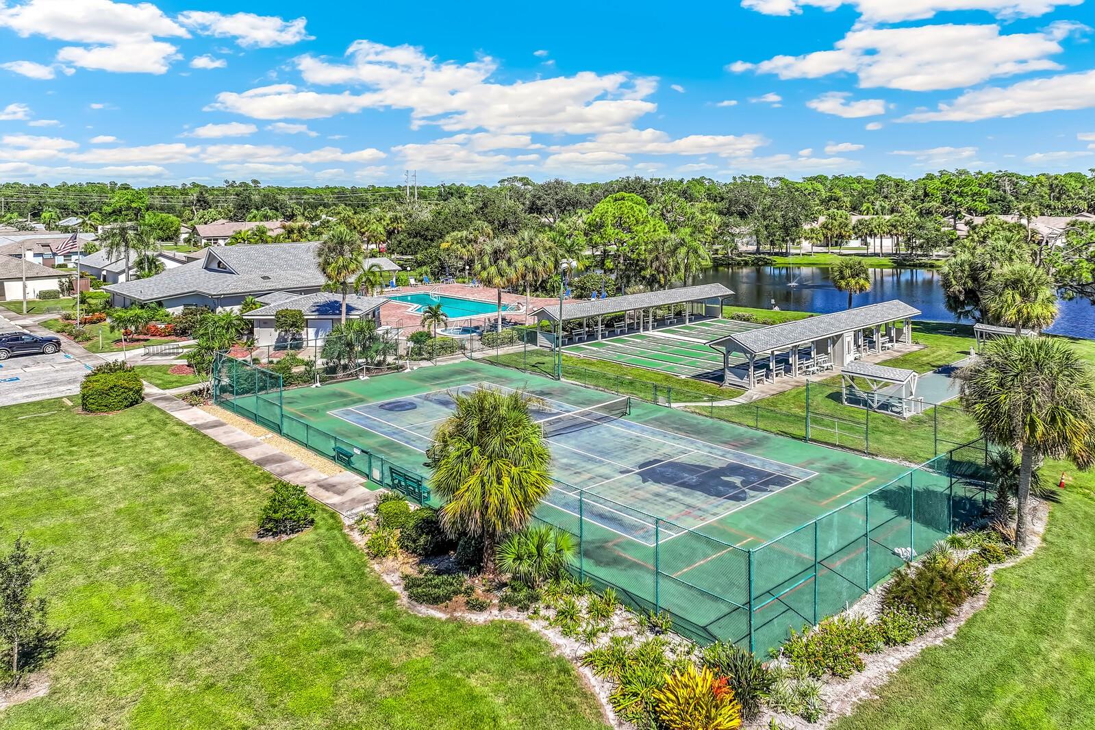 FOXWOOD - Residential