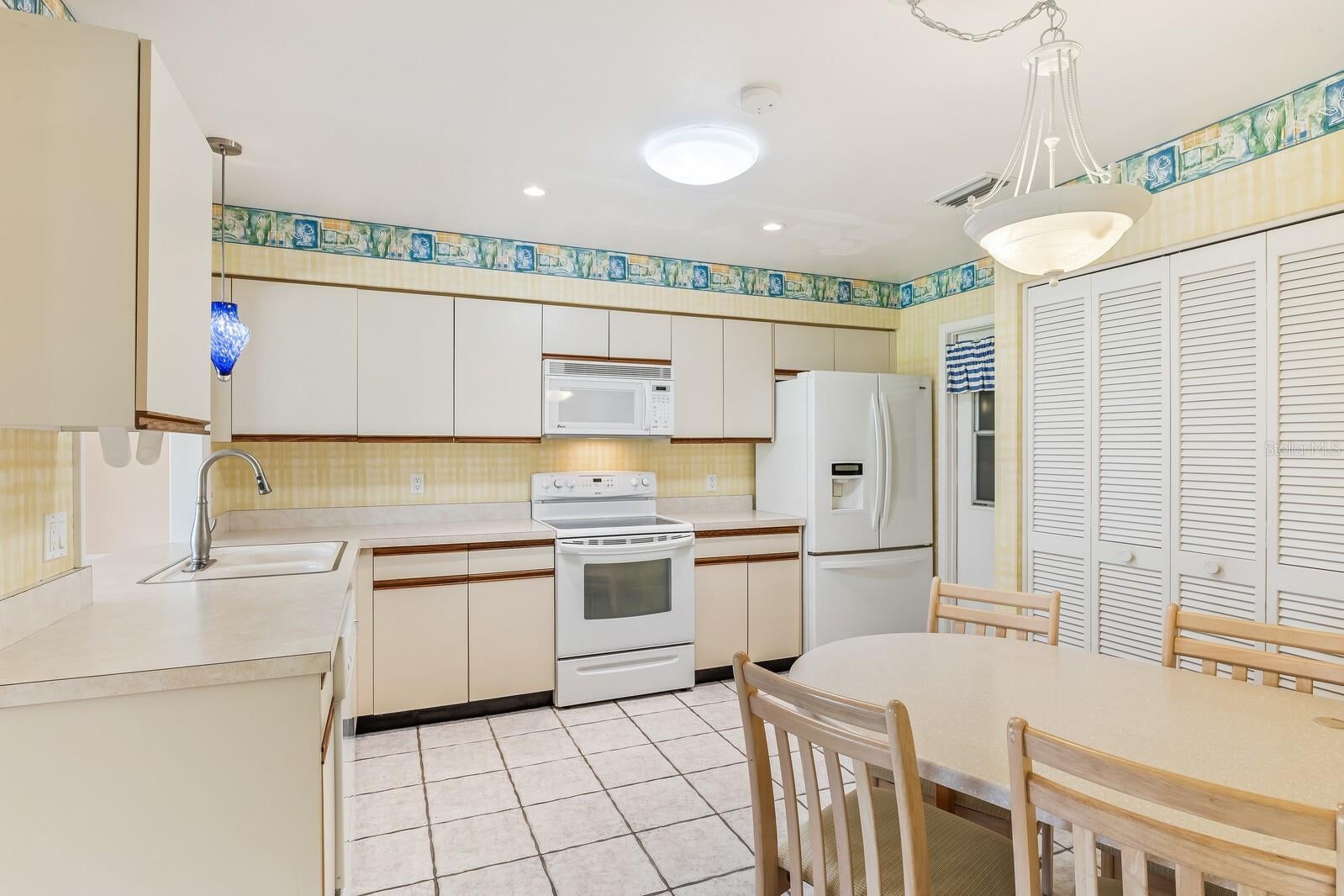 FOXWOOD - Residential