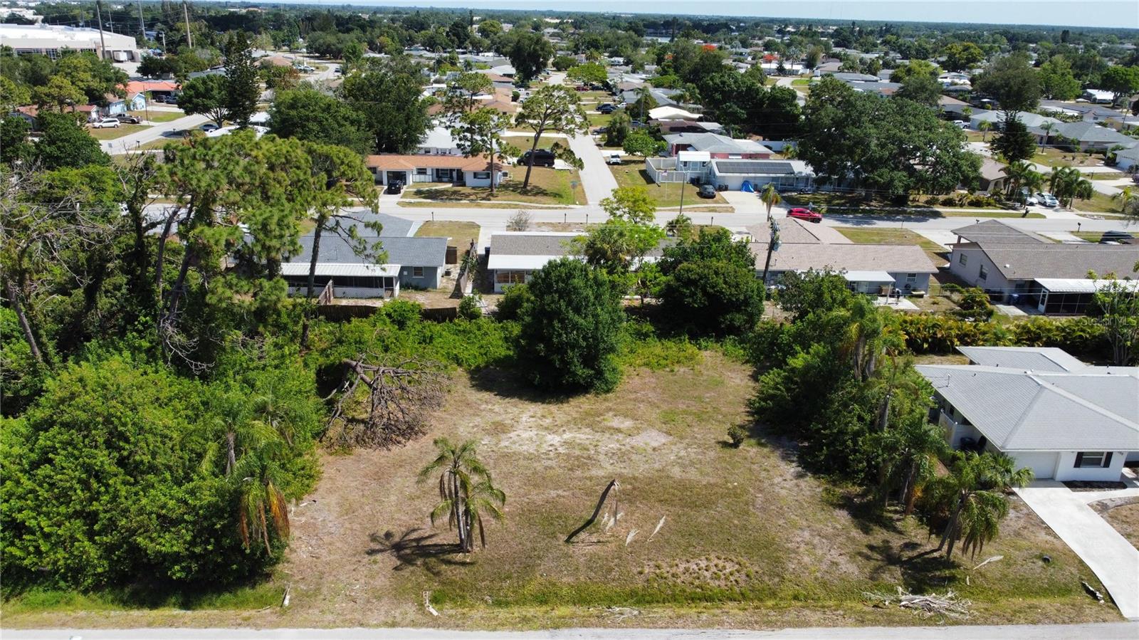 SOUTH VENICE - Land