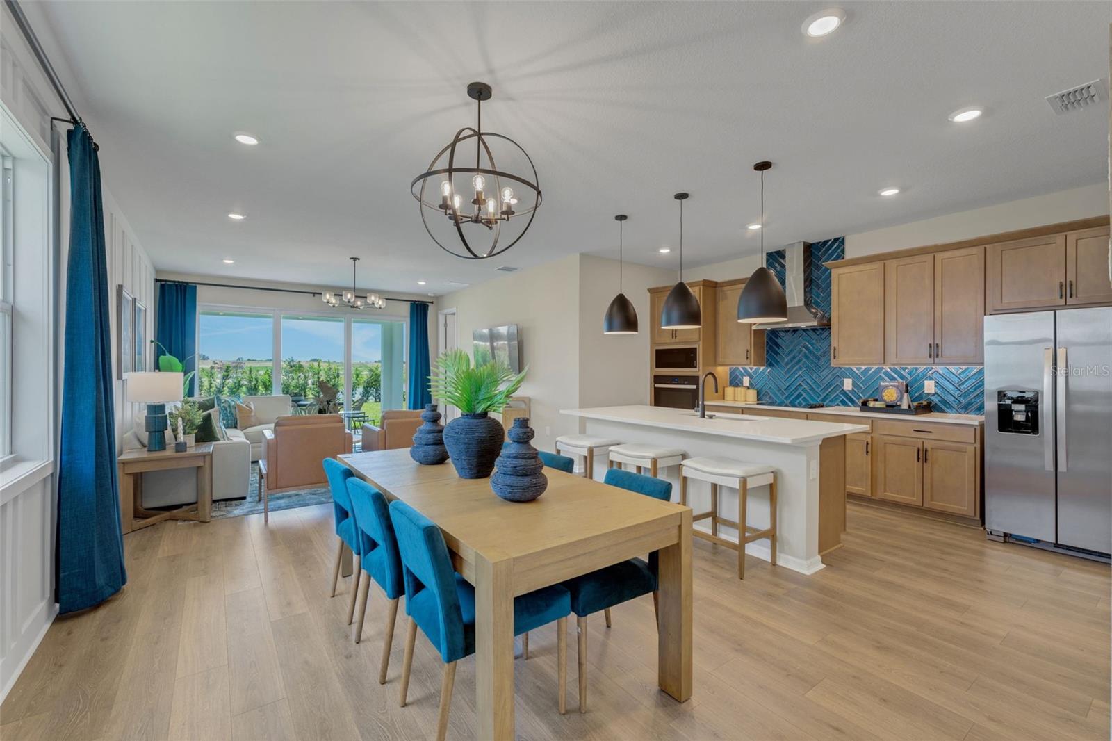 RIVER HALL COUNTRY CLUB - Residential