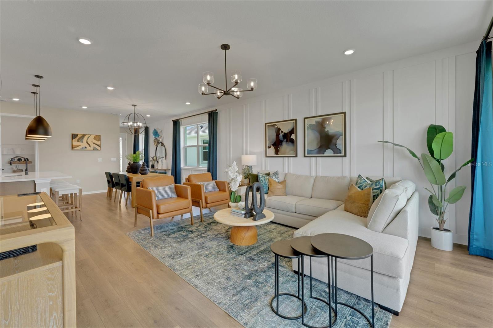 RIVER HALL COUNTRY CLUB - Residential