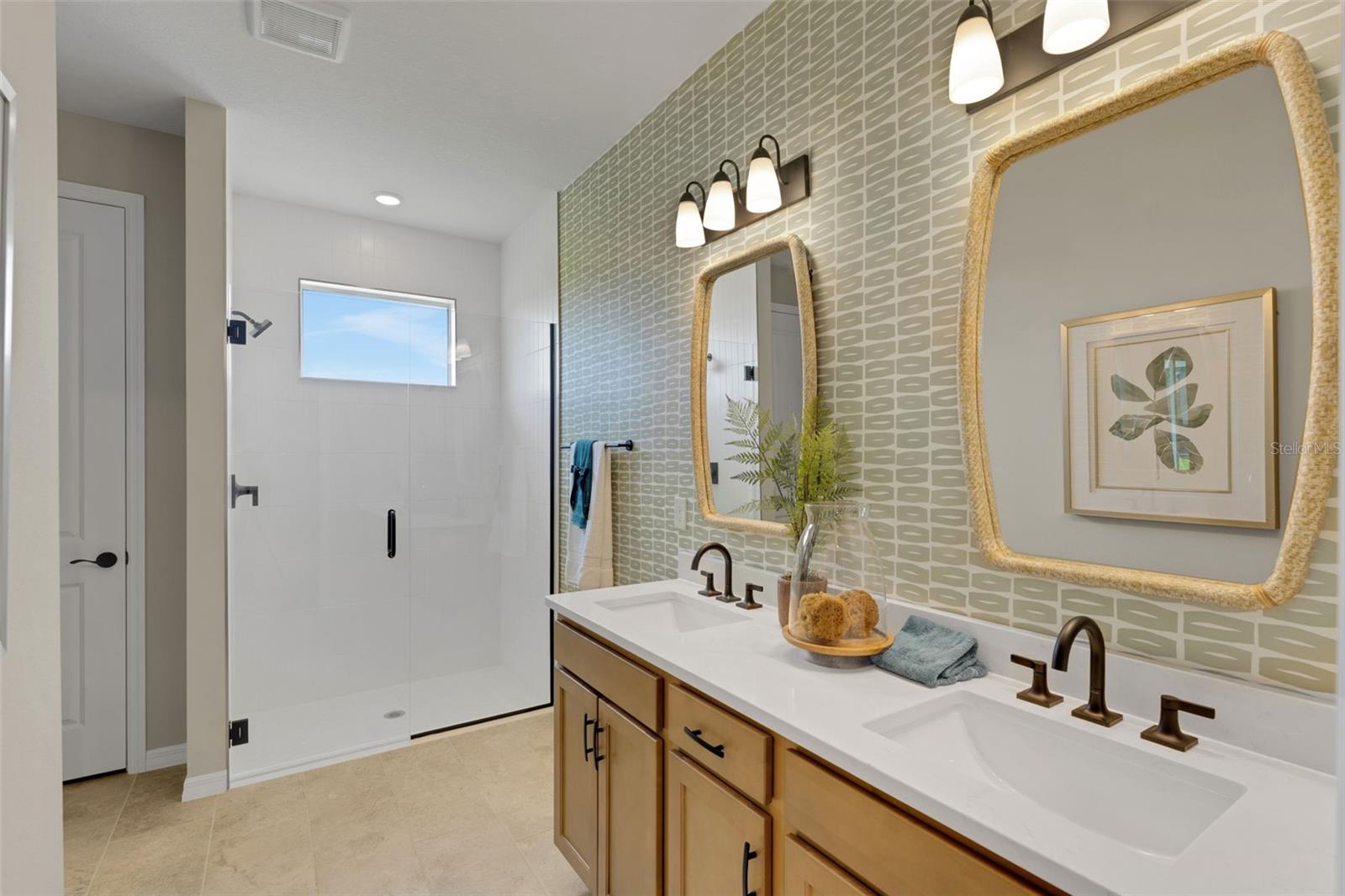 RIVER HALL COUNTRY CLUB - Residential