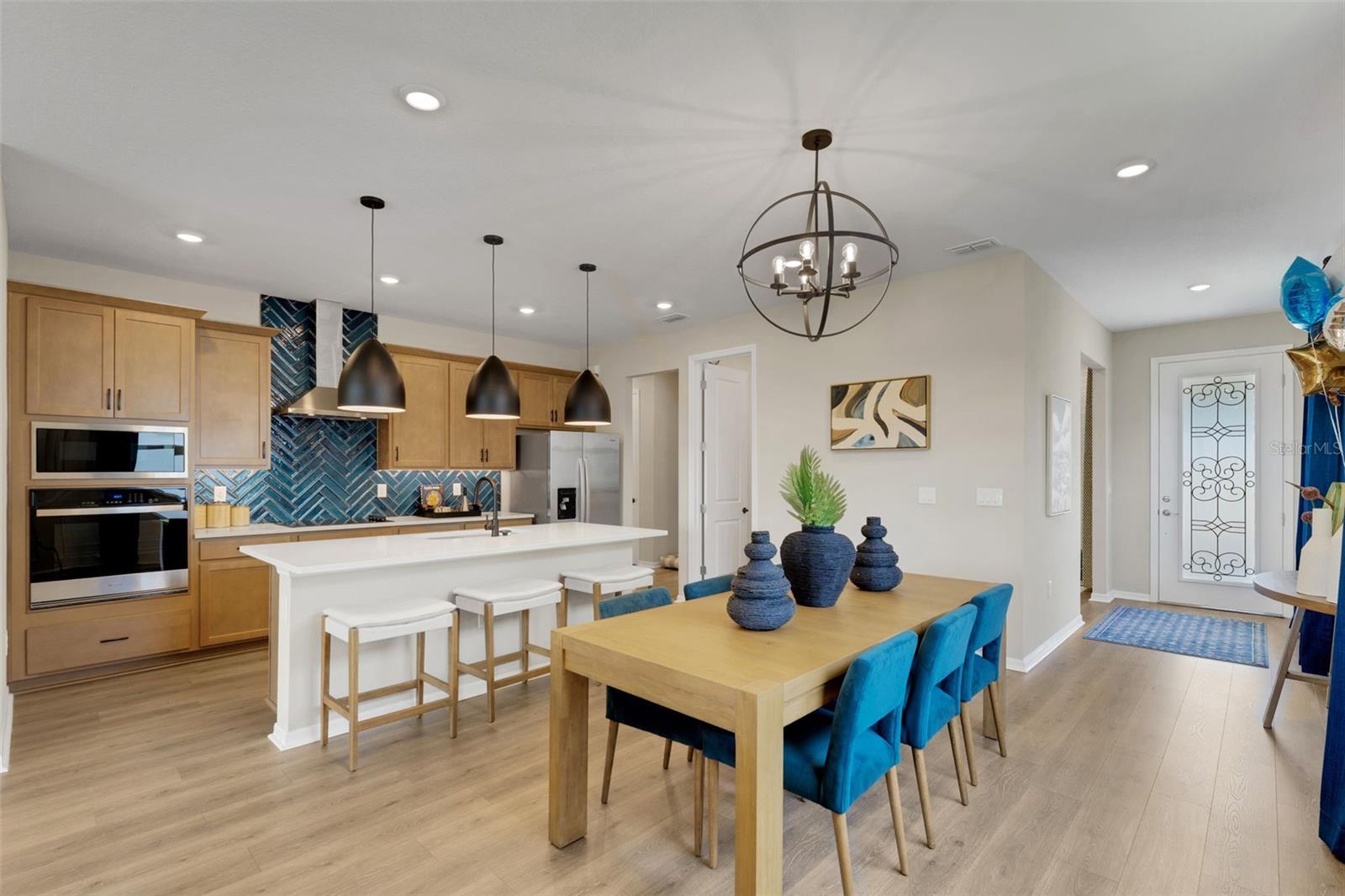RIVER HALL COUNTRY CLUB - Residential