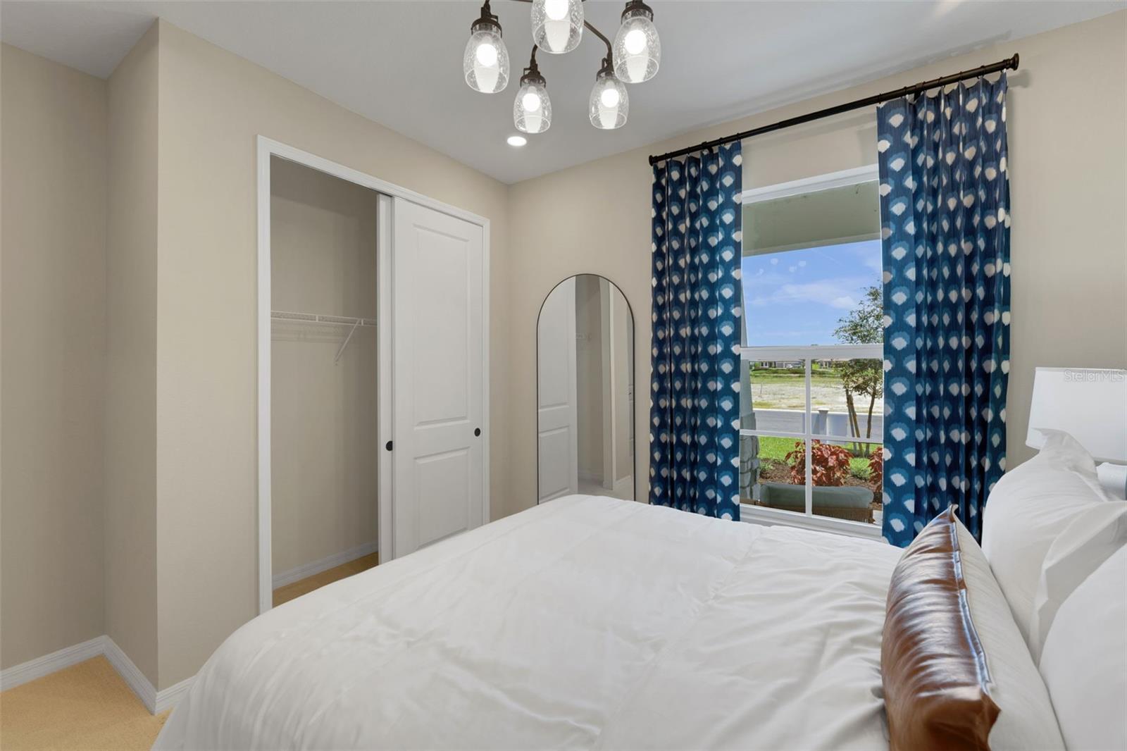 RIVER HALL COUNTRY CLUB - Residential