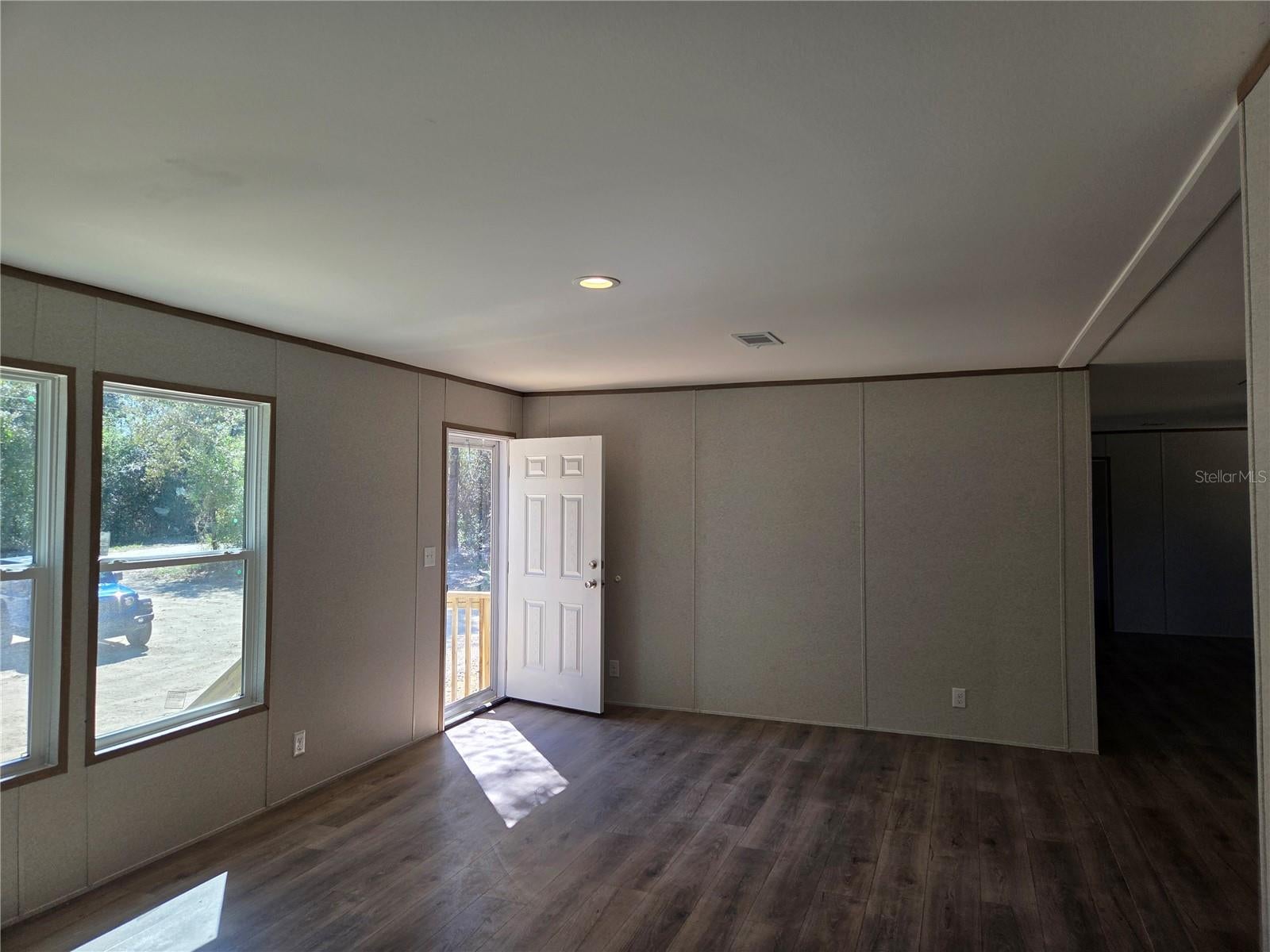 WILLISTON HLNDS - Residential
