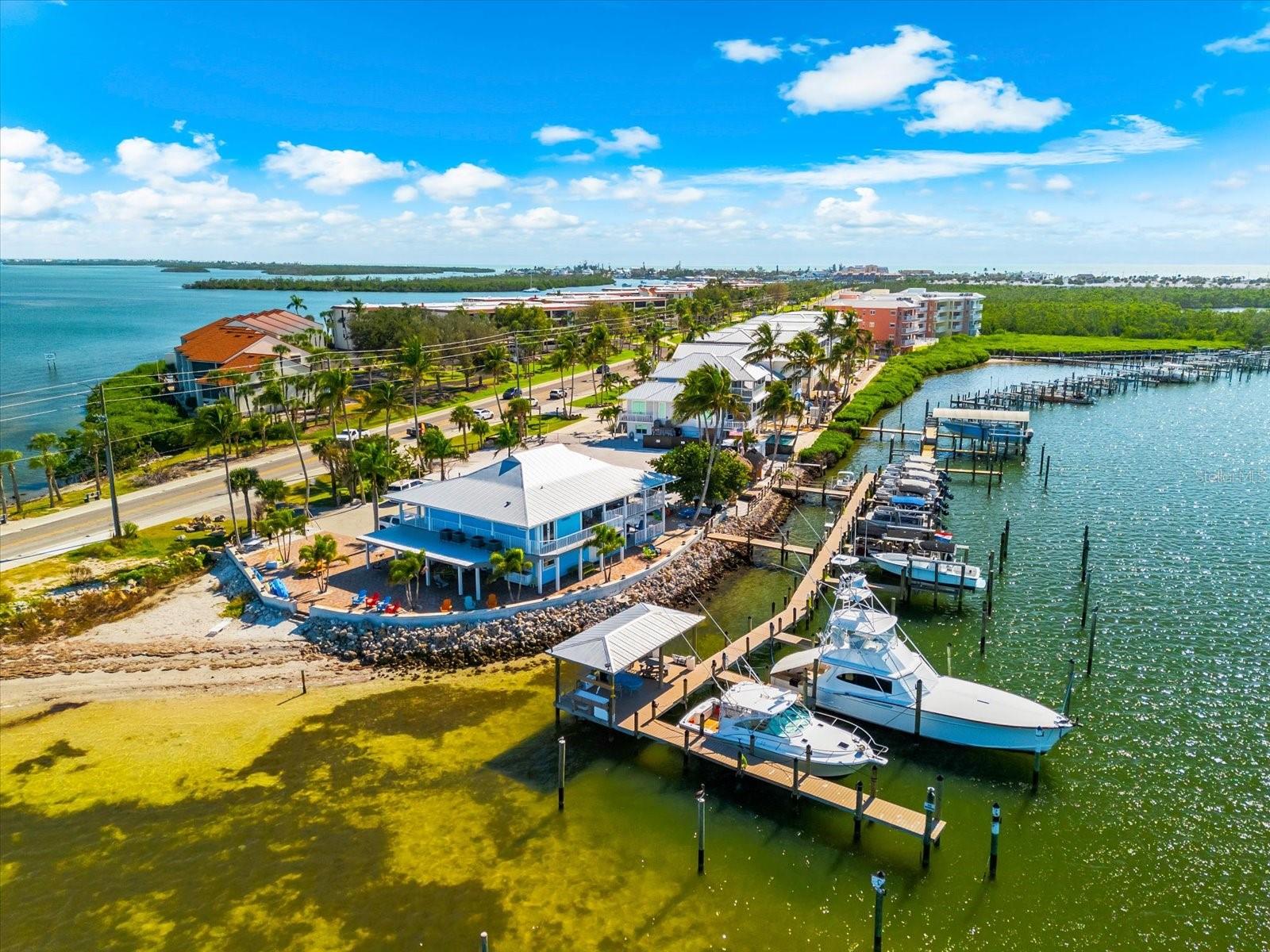 SANDPIPER KEY BLDG 04 - Residential