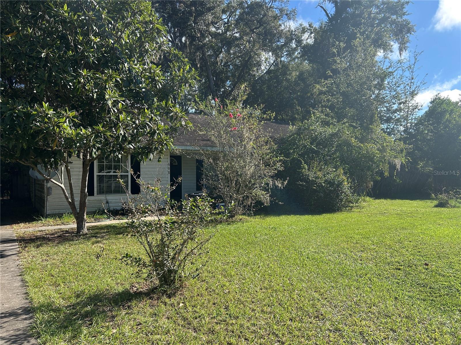 PINERIDGE ESTATES - Residential