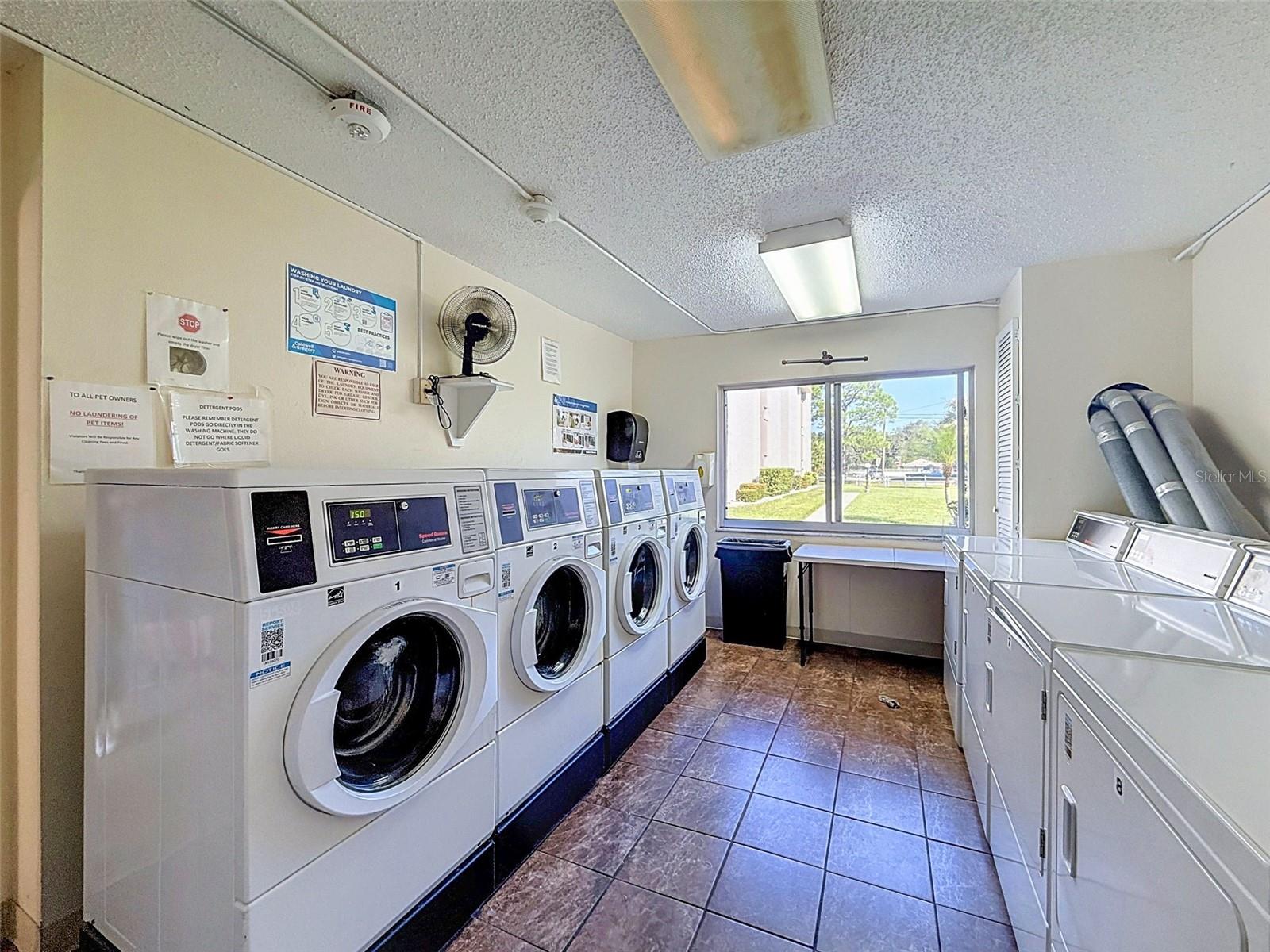 GLEN OAKS GARDEN APTS 1 - Residential