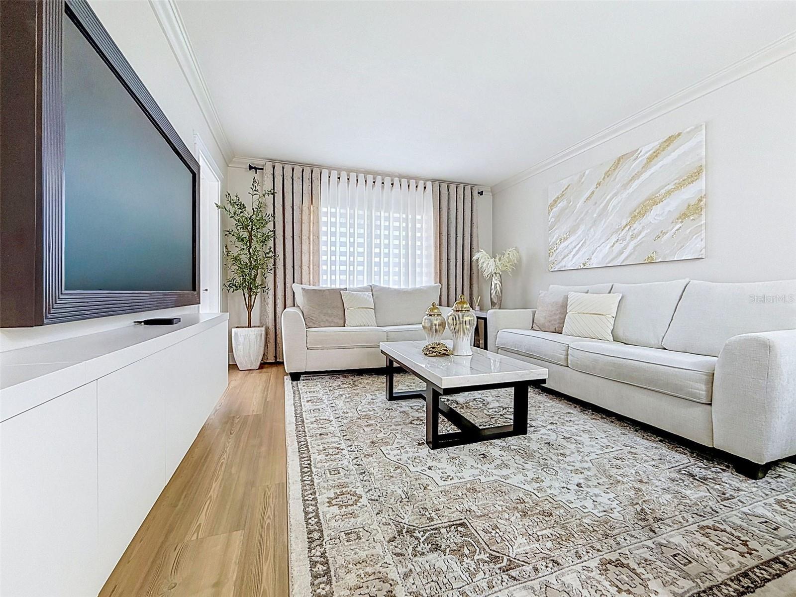GLEN OAKS GARDEN APTS 1 - Residential