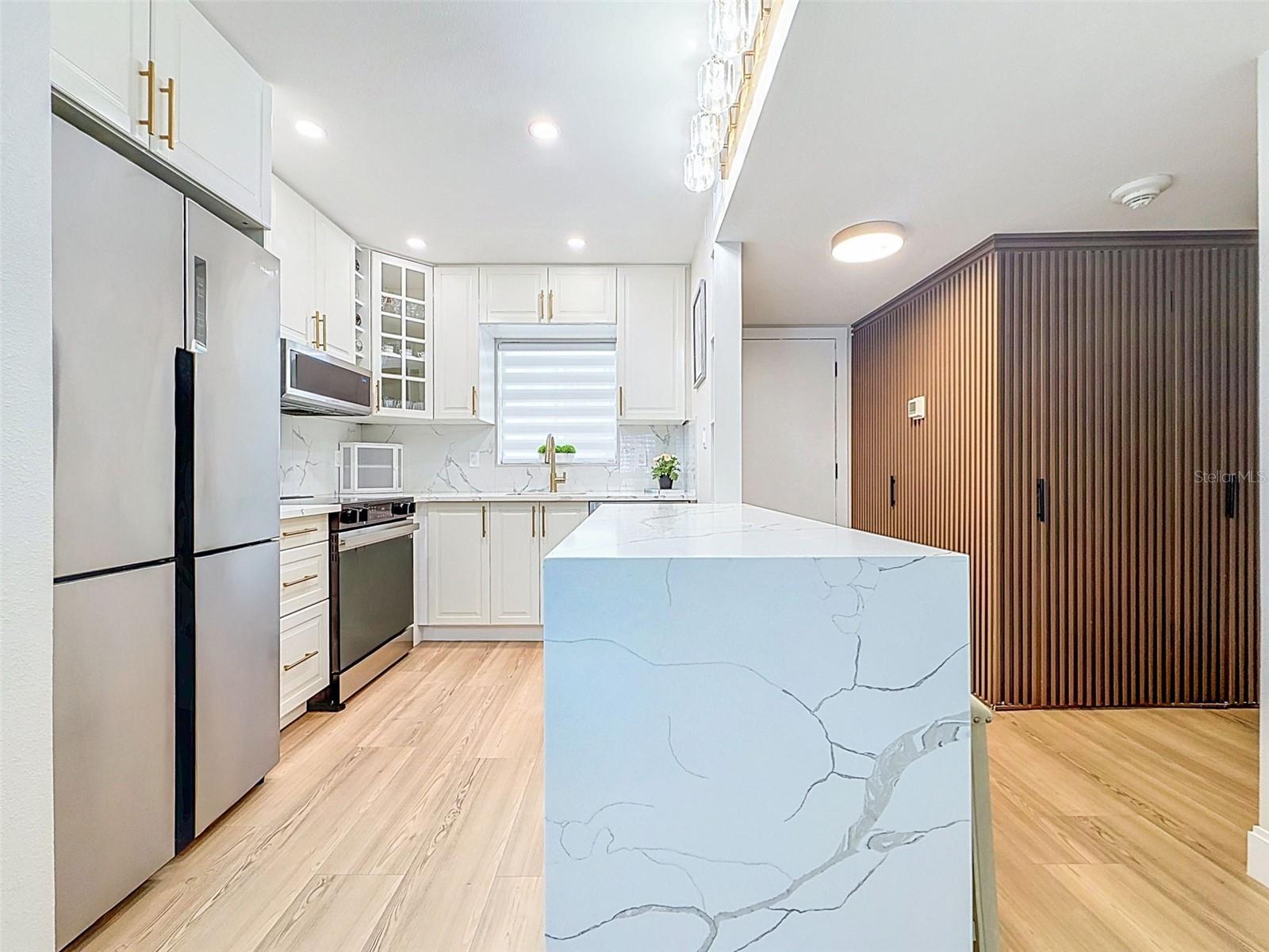 GLEN OAKS GARDEN APTS 1 - Residential
