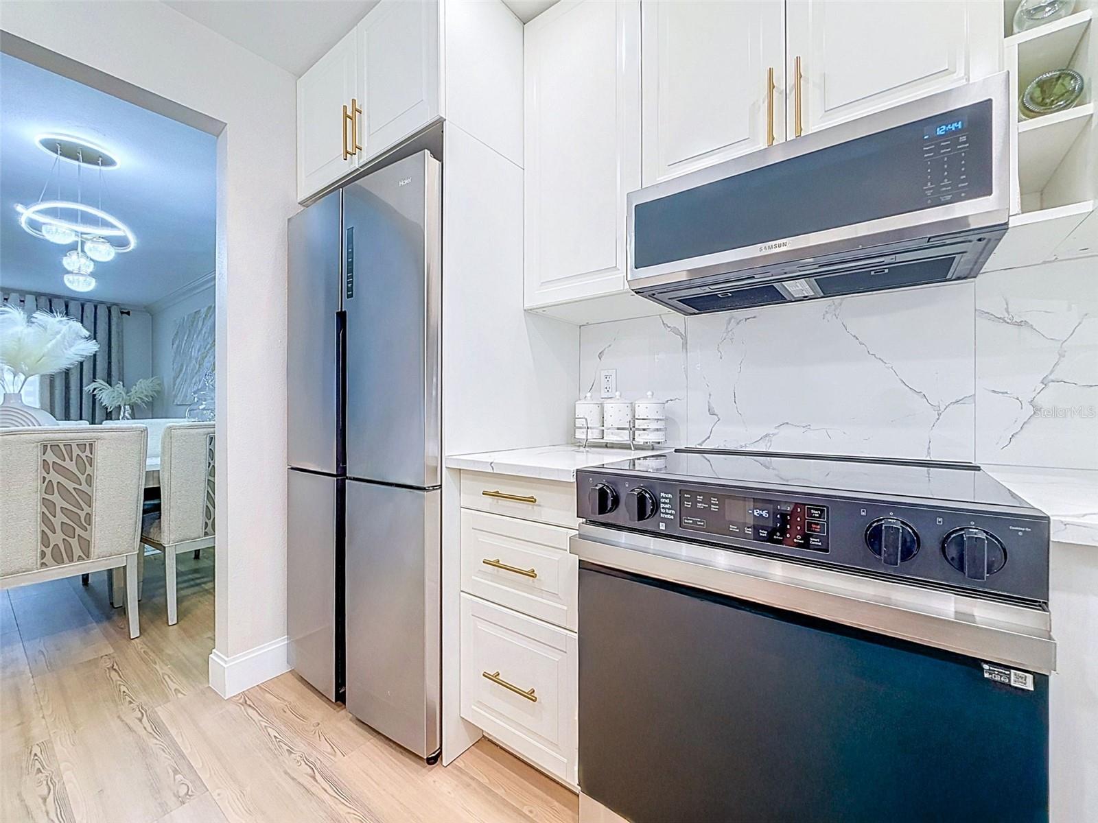 GLEN OAKS GARDEN APTS 1 - Residential