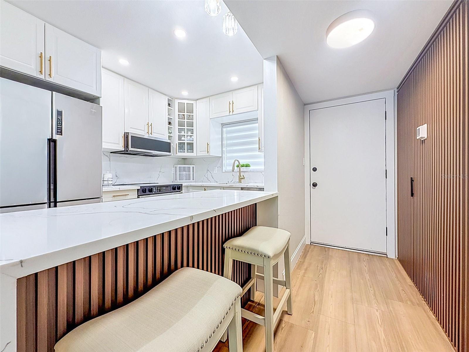 GLEN OAKS GARDEN APTS 1 - Residential