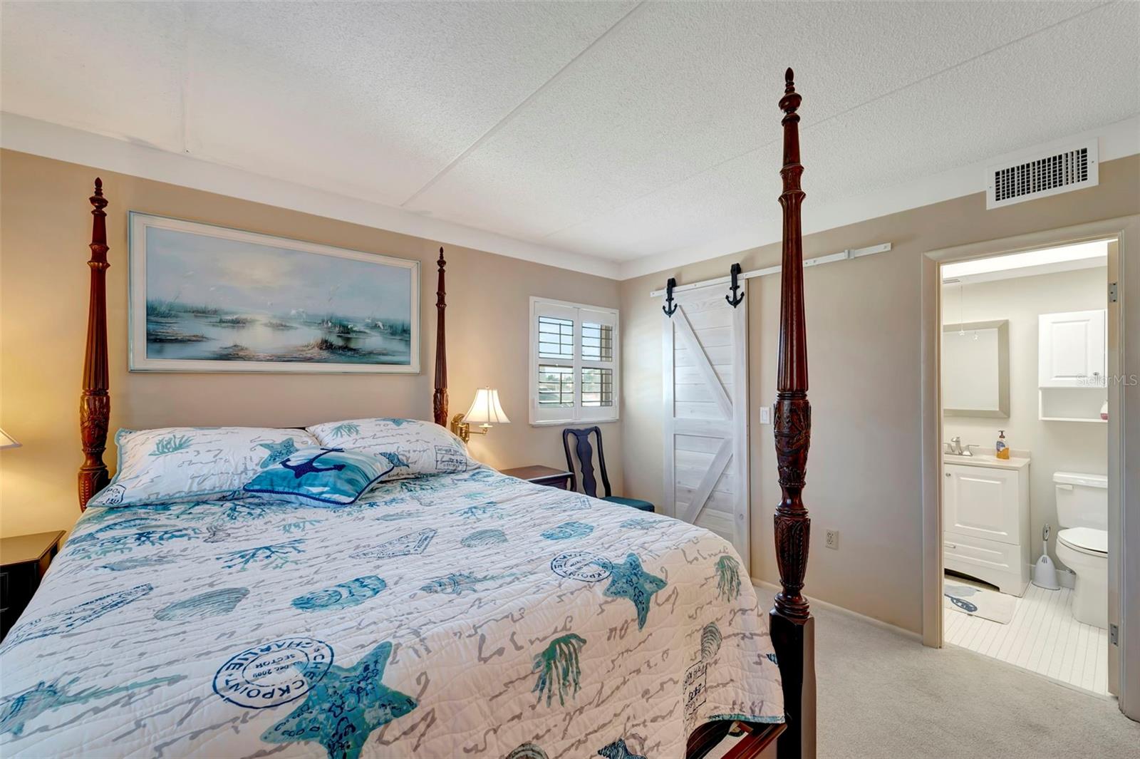 COUNTRY CLUB APTS - Residential