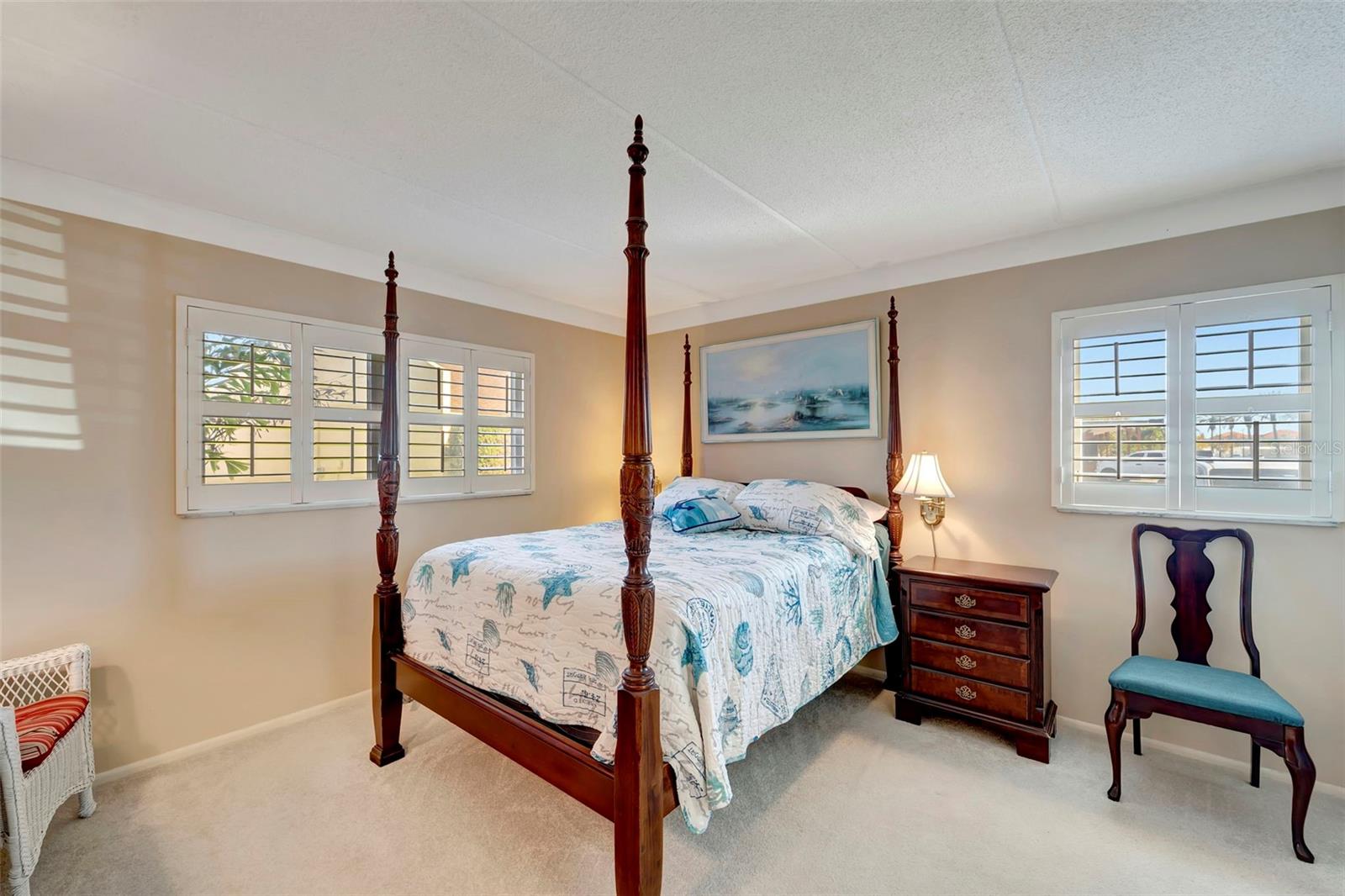 COUNTRY CLUB APTS - Residential
