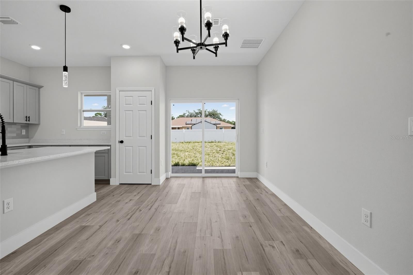 1100.00 - SEB CTRY EST/SEB HILLS AREA - Residential