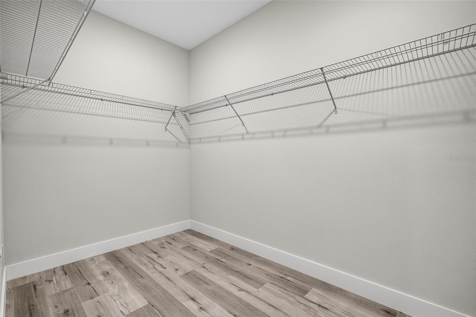 1100.00 - SEB CTRY EST/SEB HILLS AREA - Residential