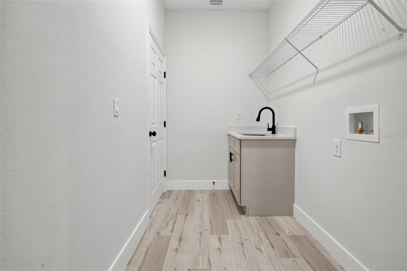 1100.00 - SEB CTRY EST/SEB HILLS AREA - Residential