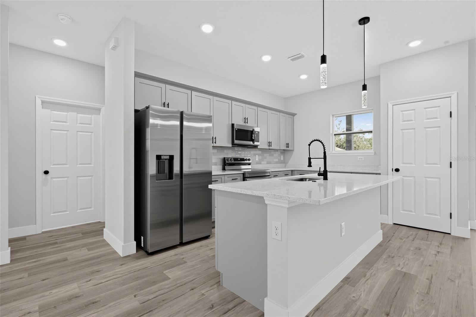 1100.00 - SEB CTRY EST/SEB HILLS AREA - Residential