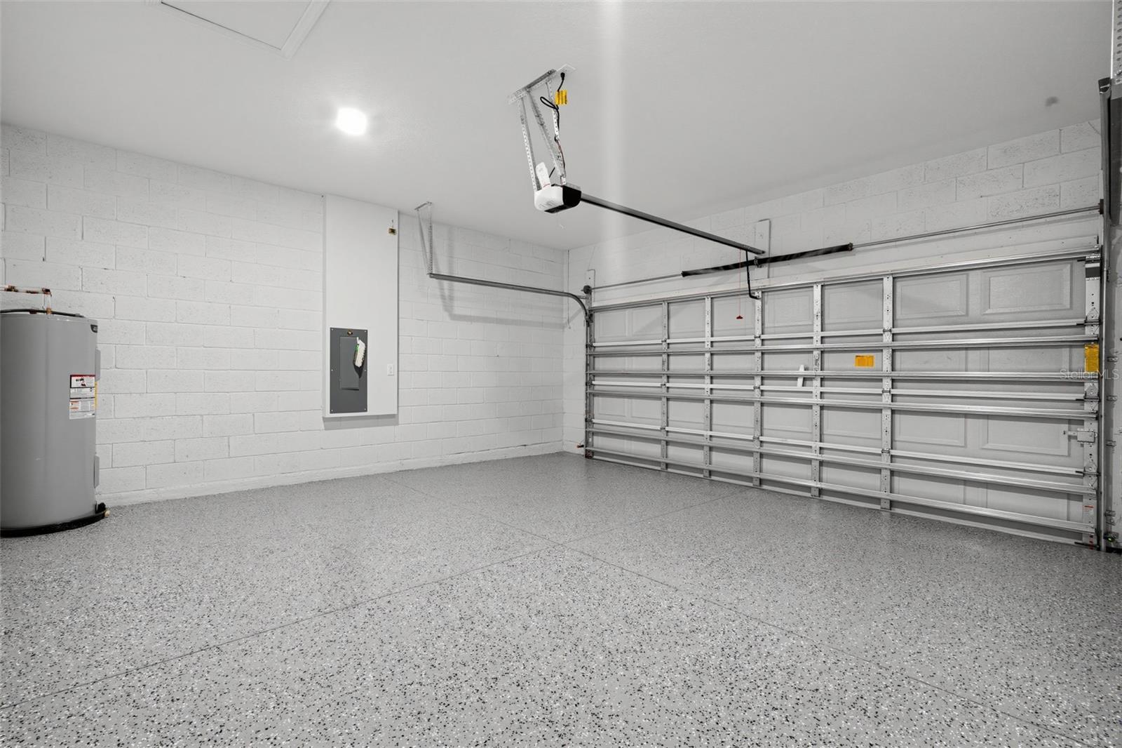 1100.00 - SEB CTRY EST/SEB HILLS AREA - Residential