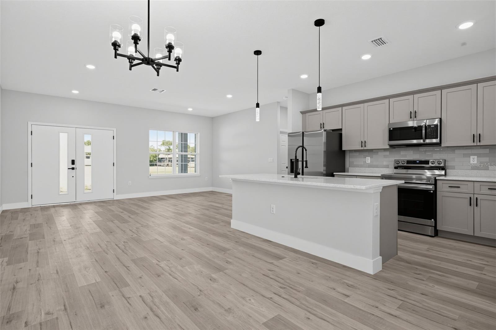 1100.00 - SEB CTRY EST/SEB HILLS AREA - Residential
