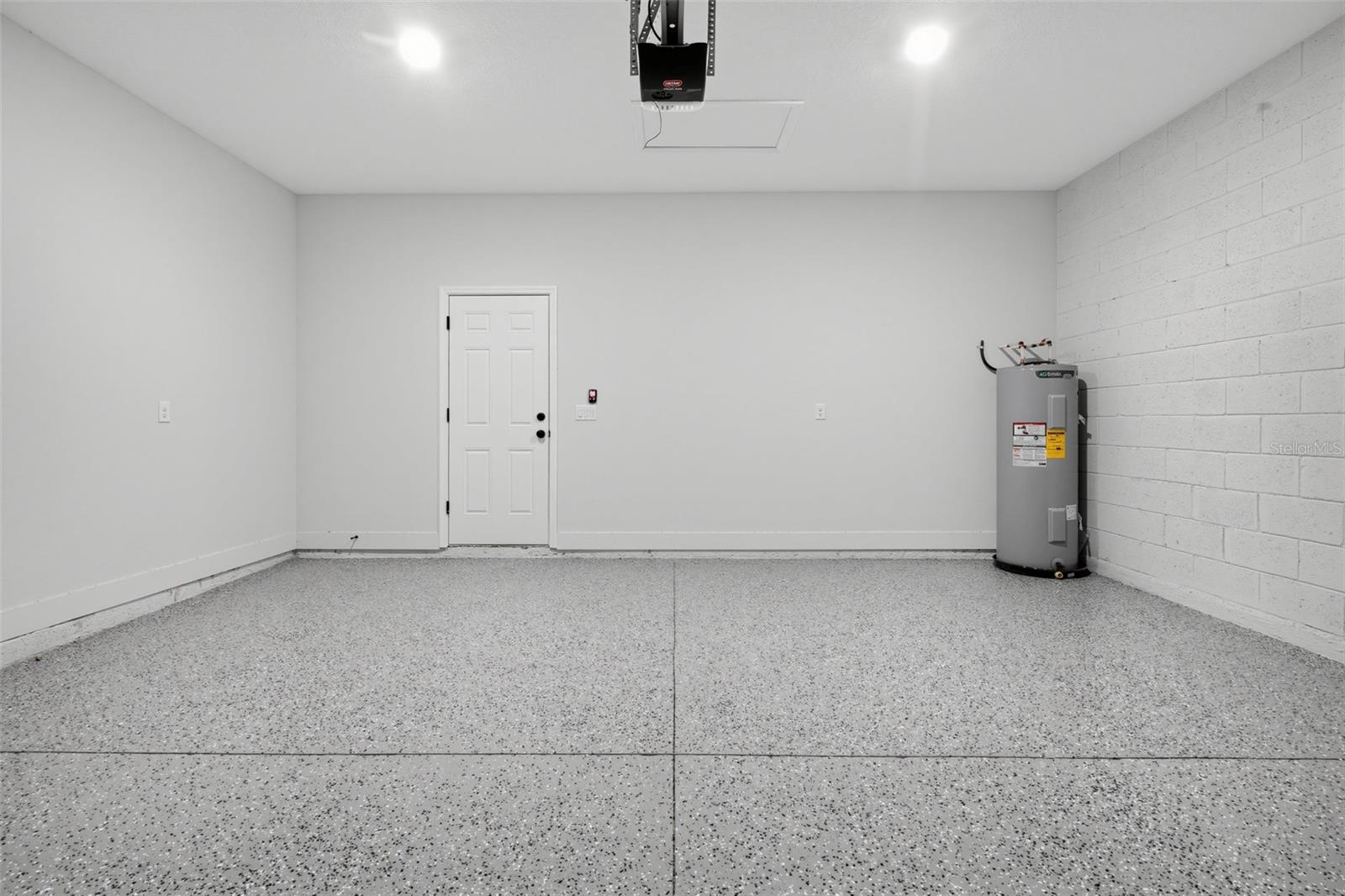 1100.00 - SEB CTRY EST/SEB HILLS AREA - Residential