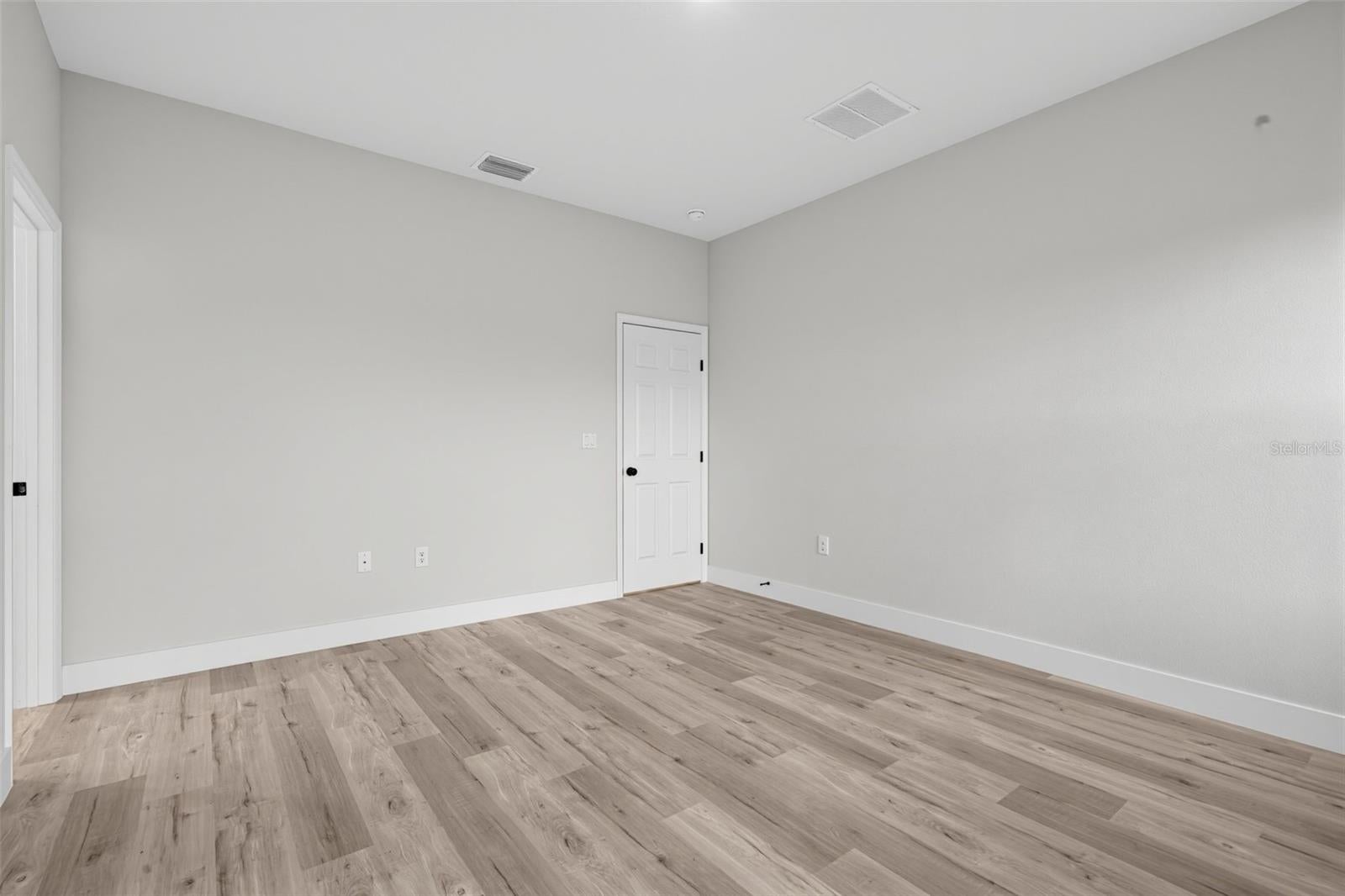 1100.00 - SEB CTRY EST/SEB HILLS AREA - Residential