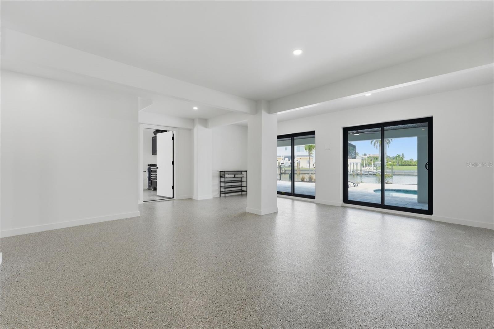 LEMON BAY ESTATES - Residential