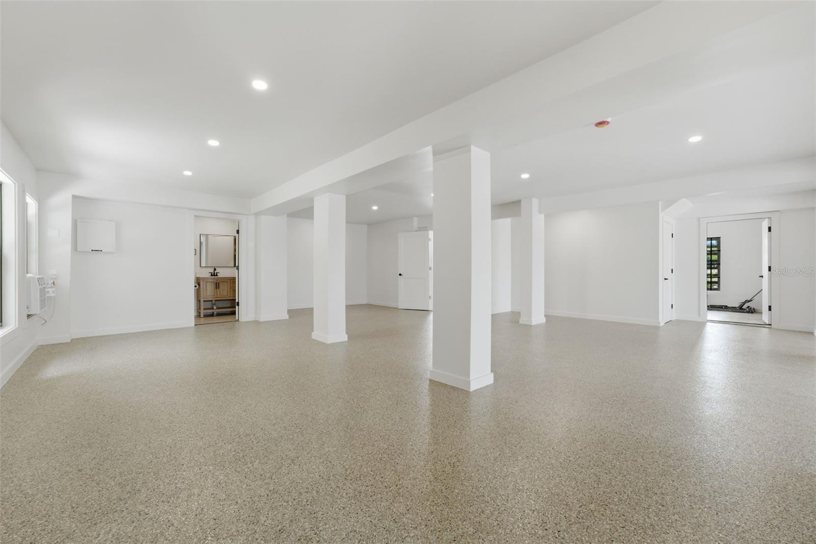 LEMON BAY ESTATES - Residential