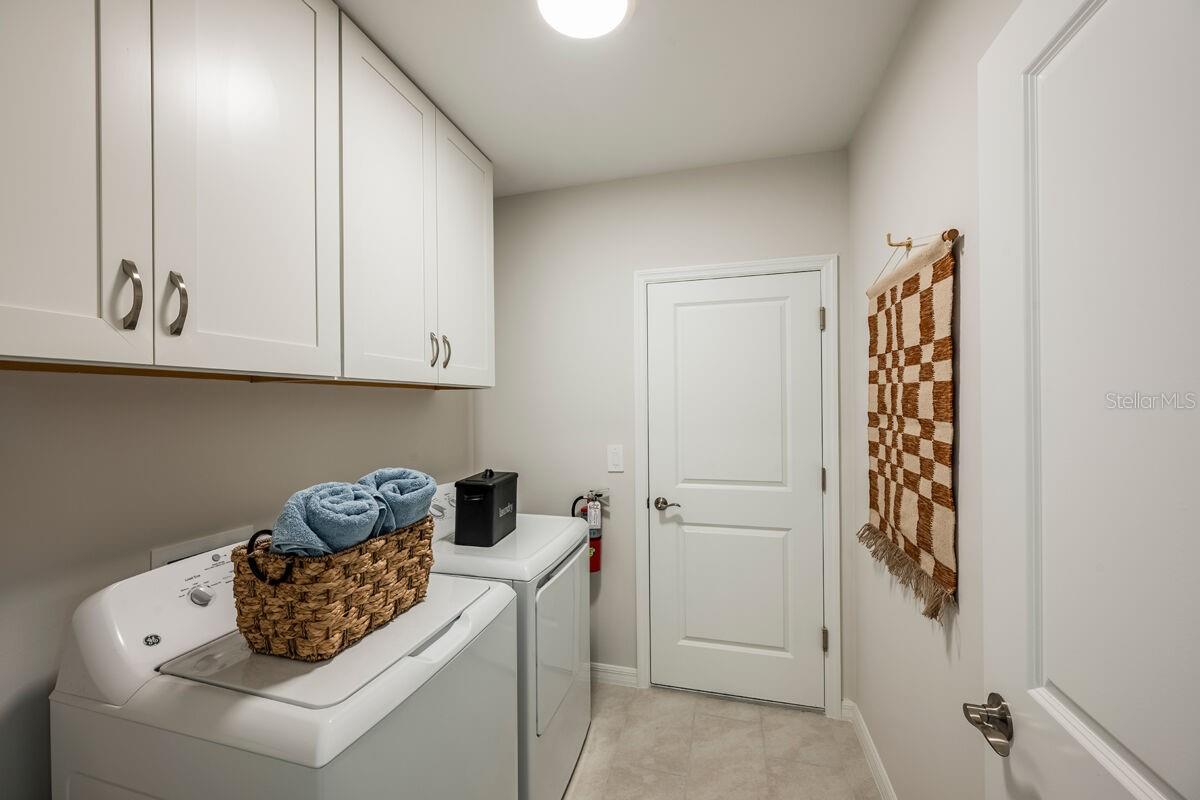 ENCLAVE AT KINGSWAY CIRCLE - Residential