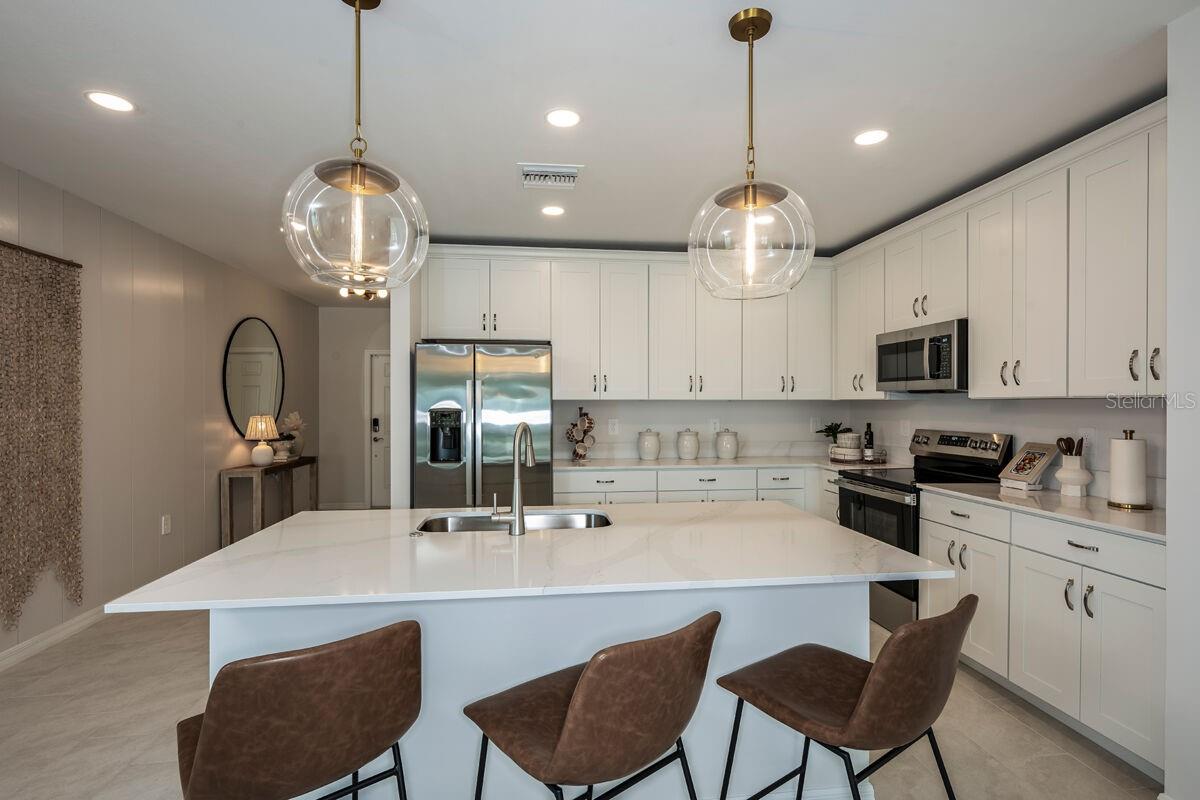 ENCLAVE AT KINGSWAY CIRCLE - Residential