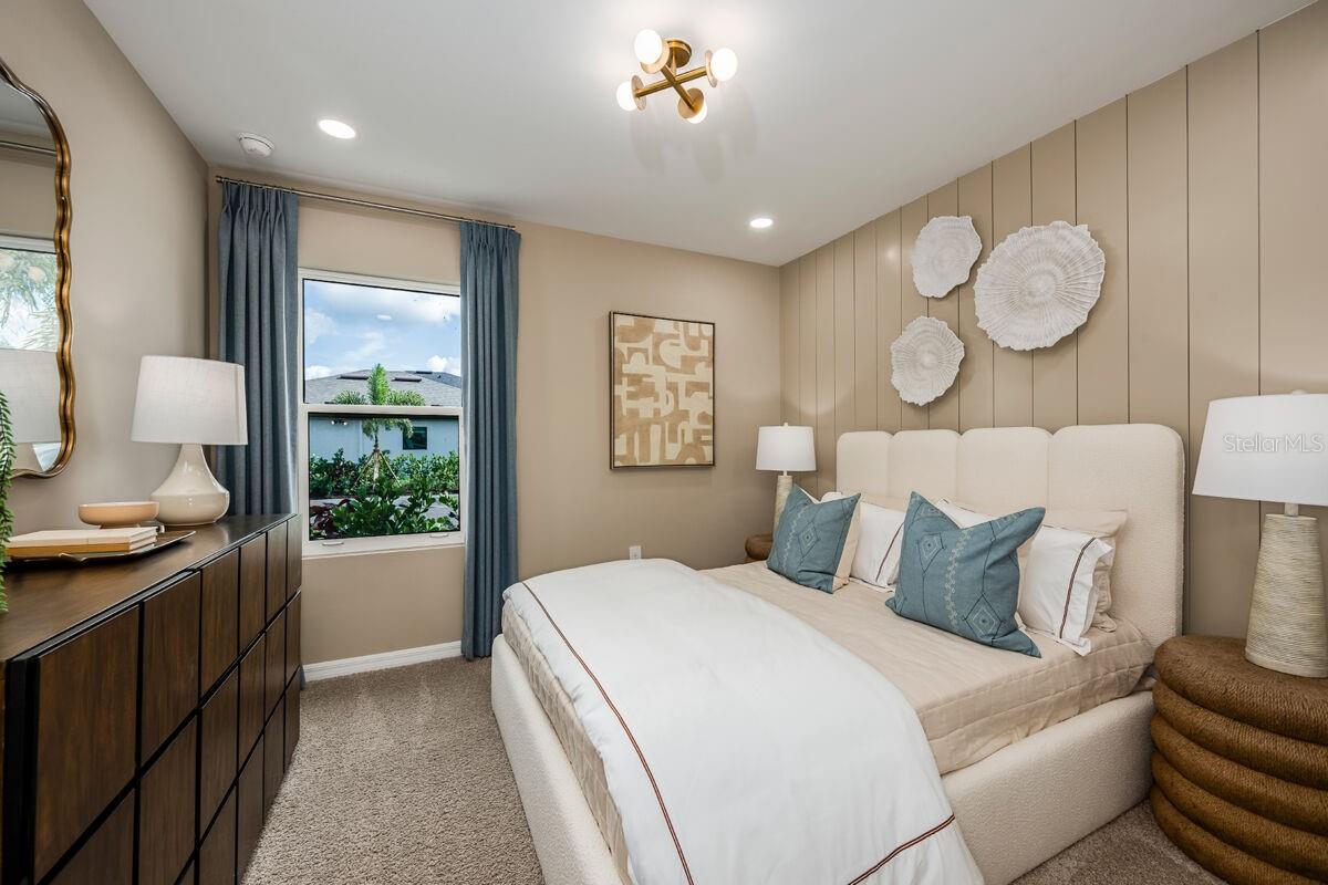 ENCLAVE AT KINGSWAY CIRCLE - Residential