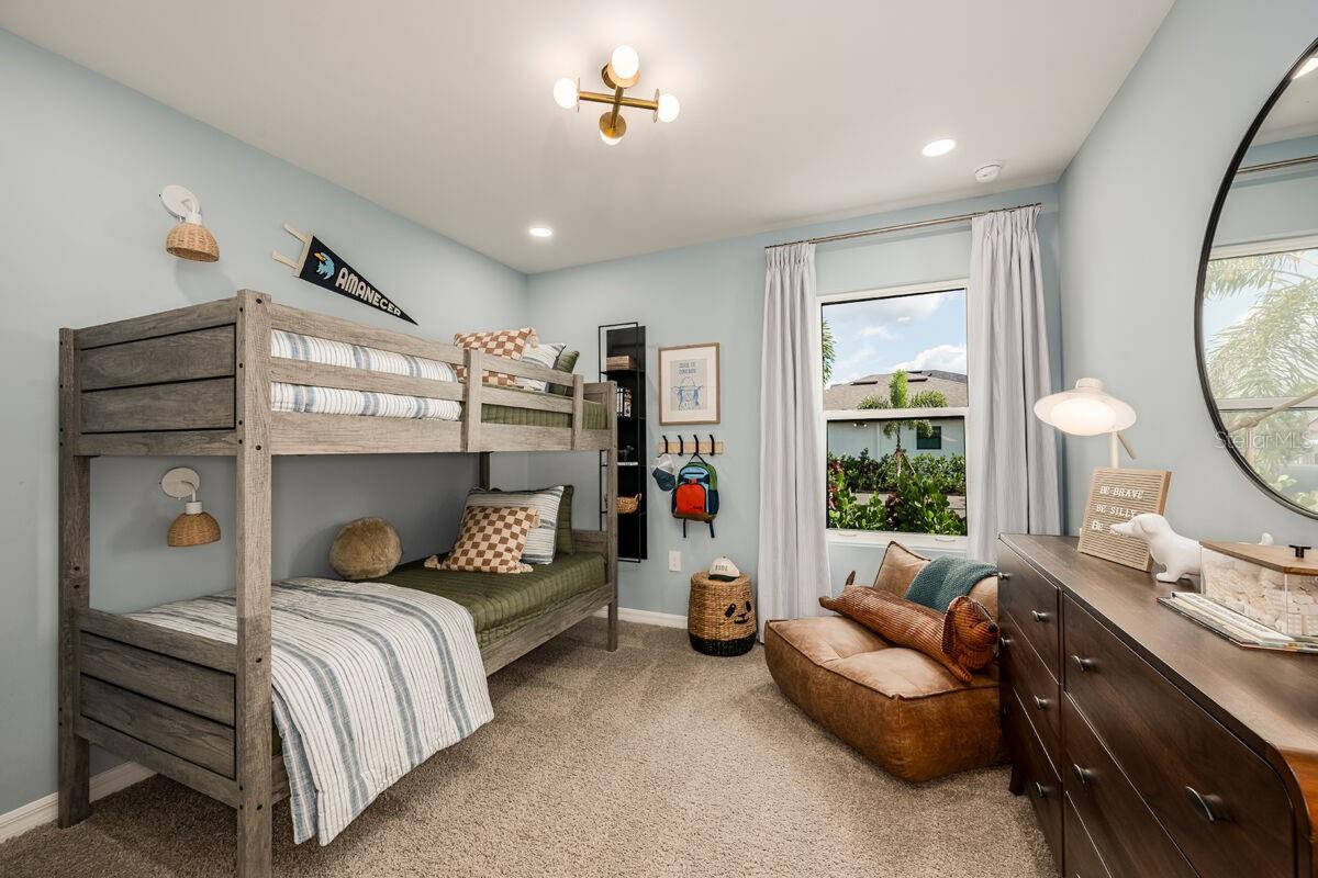ENCLAVE AT KINGSWAY CIRCLE - Residential