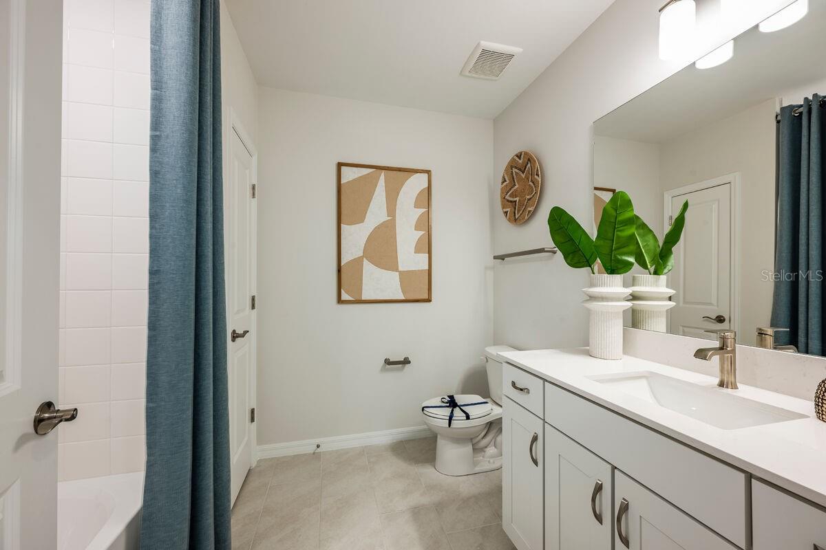 ENCLAVE AT KINGSWAY CIRCLE - Residential