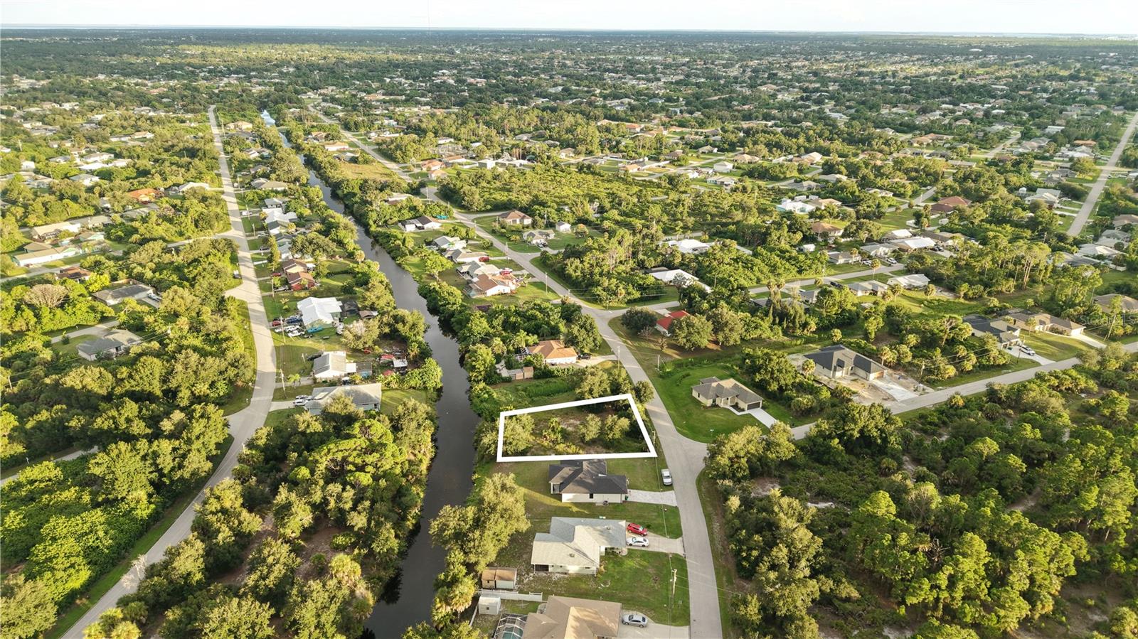 PORT CHARLOTTE SEC 064 - Land