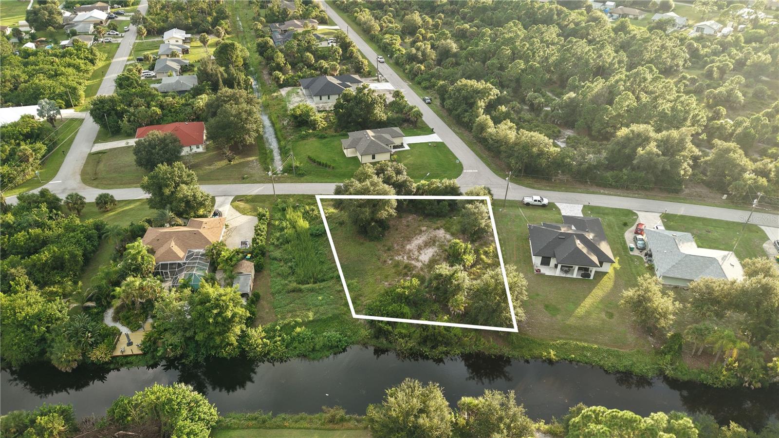 PORT CHARLOTTE SEC 064 - Land