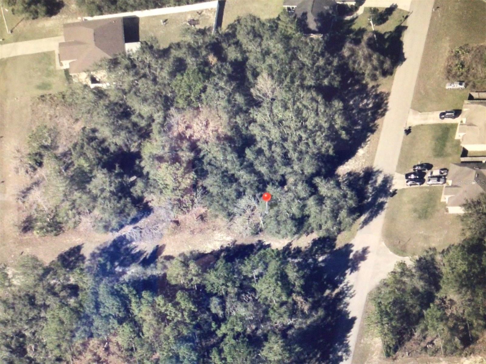 MARION OAKS - Land