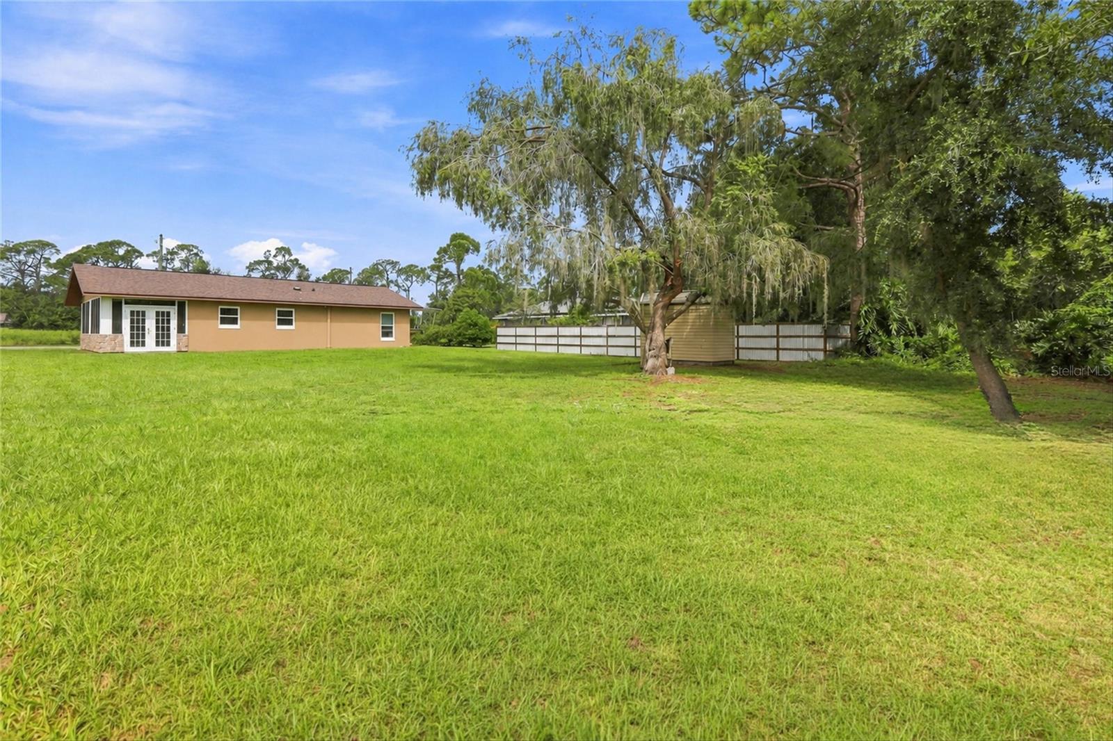 SEBRING COUNTRY ESTATE SEC 02 - Residential