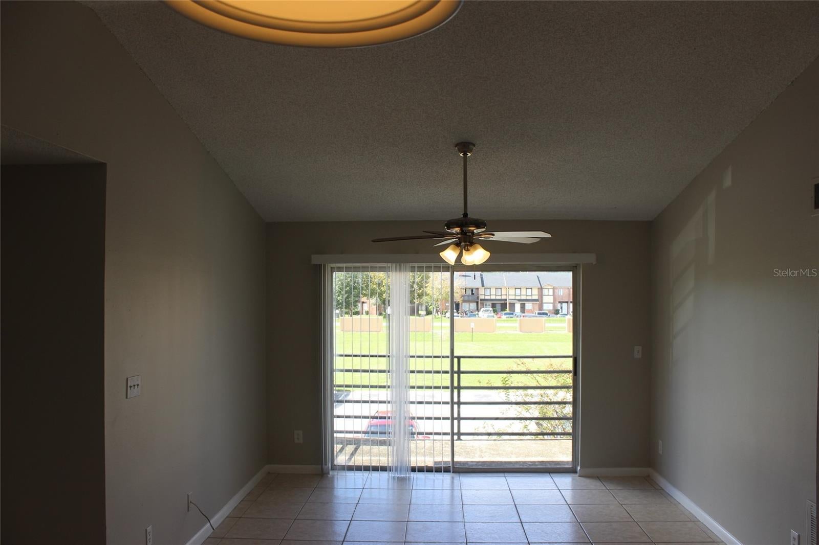 ALHAMBRA COURTS CONDO PH 02 - Residential