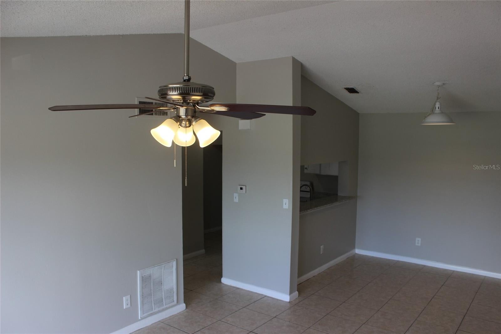 ALHAMBRA COURTS CONDO PH 02 - Residential