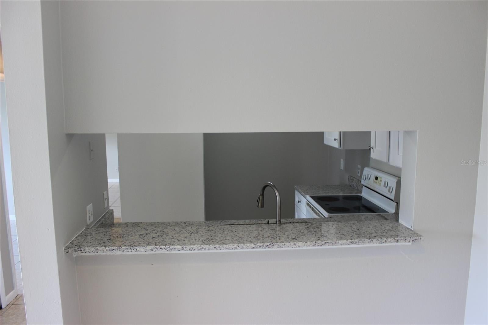 ALHAMBRA COURTS CONDO PH 02 - Residential