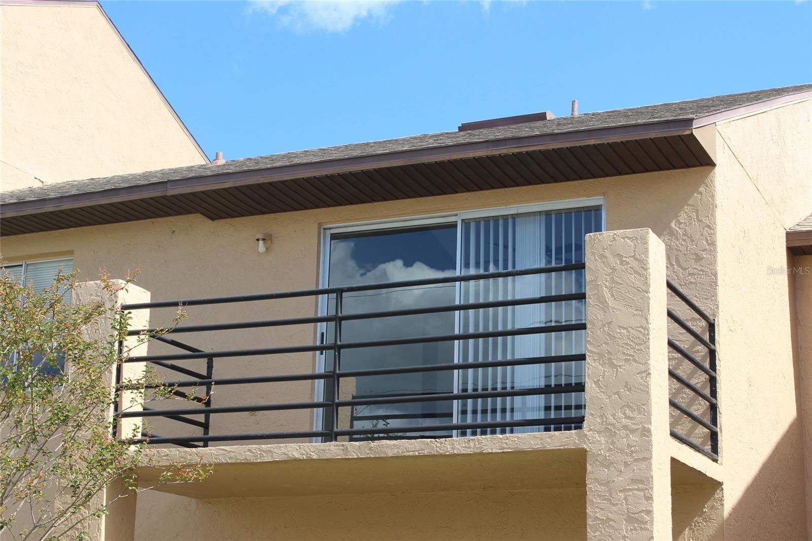 ALHAMBRA COURTS CONDO PH 02 - Residential