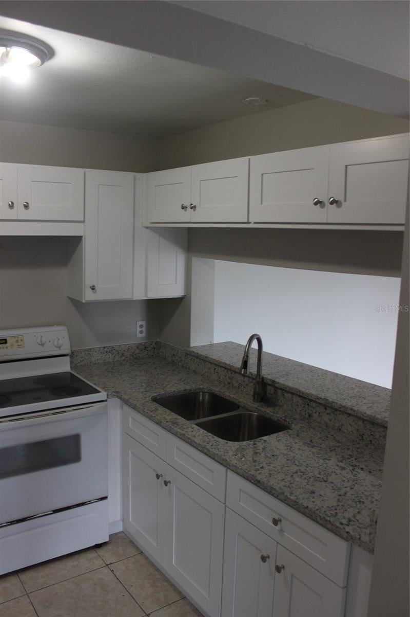 ALHAMBRA COURTS CONDO PH 02 - Residential
