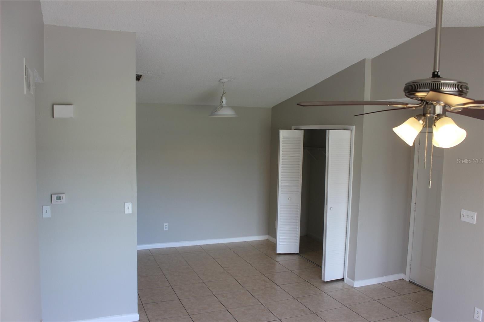 ALHAMBRA COURTS CONDO PH 02 - Residential