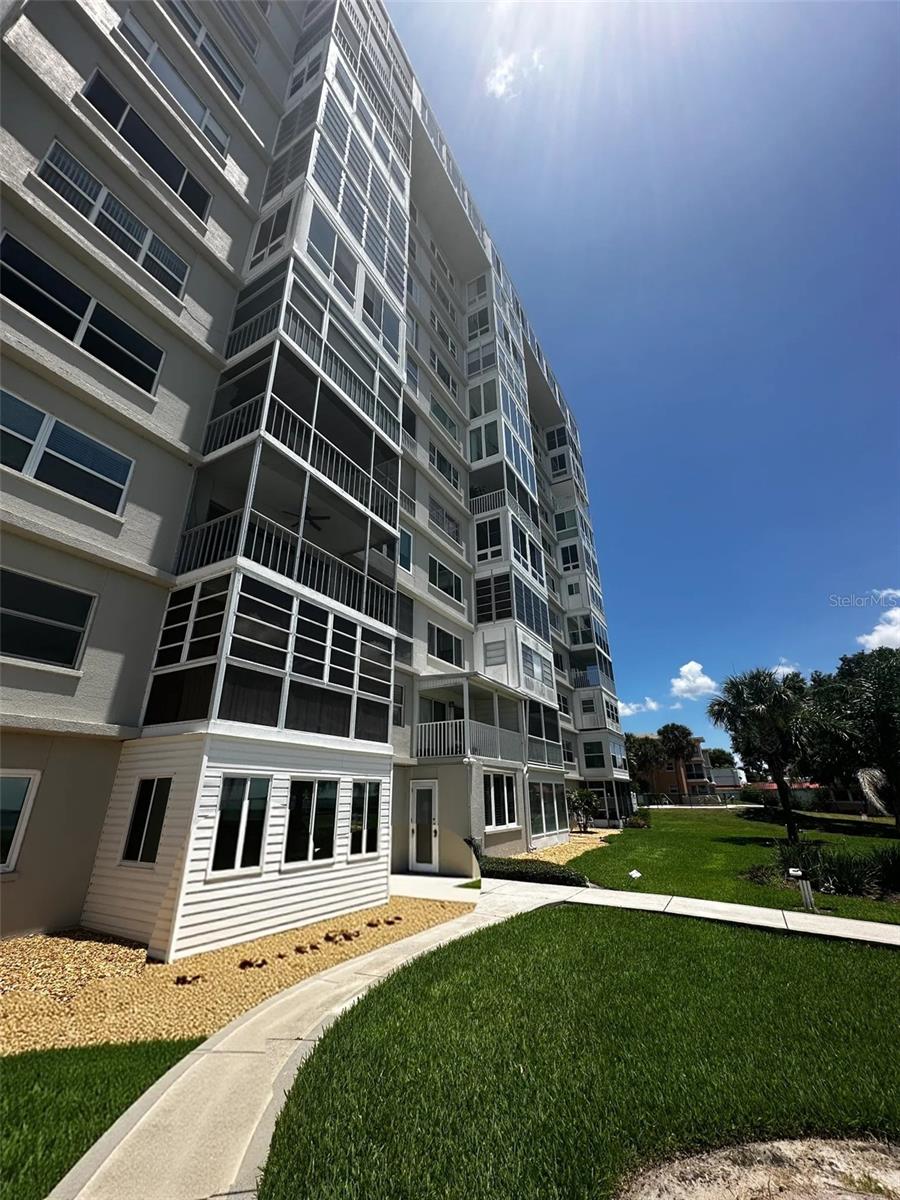 One or more photo(s) has been virtually staged. Lakefront condo for sale on Lake Jackson in Sebring, Florida. Wake up to sweeping water views from the fourth floor of Fountainhead, where the lake is the star from the moment you walk in. This 2 bedroom, 2 bath waterfront condo opens to a screened balcony made for morning coffee and unforgettable Florida sunsets over the water. Lake Jackson is a recreational lake spanning over 3,000 acres, well known for boating, water skiing, and some of the area's favorite bass fishing. Closer to home, the community offers a rare sandy swimming area right on the lake, plus a private dock and pier where residents can enjoy boating, fishing, and soaking in the sunset over the water. Spend your afternoons by the sparkling pool, then enjoy the ease of an open-concept living, dining, and kitchen layout that keeps the water in view and the living simple. Two elevators, an assigned parking space near the entrance, extra storage, and on-site laundry make this true lock-and-leave living, ideal as a full-time home, a seasonal snowbird retreat, or a Florida vacation getaway. You are just minutes from historic downtown Sebring and its dining, shopping, and lakeside charm, recently spotlighted on HGTV's Home Town Takeover. Waterfront living, low-maintenance ownership, and an unbeatable price on Lake Jackson. Come live the lake life