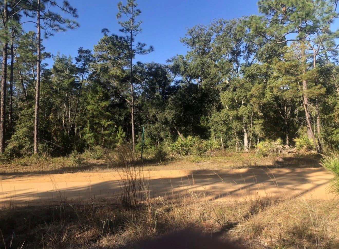 INTERLACHEN LAKES ESTATES - Land
