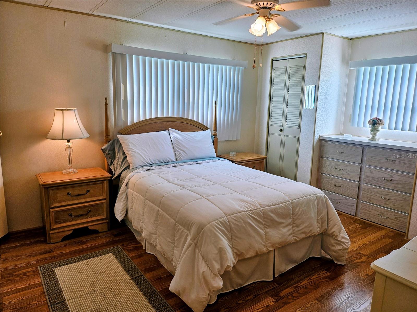 OAKWOOD MANOR - Residential
